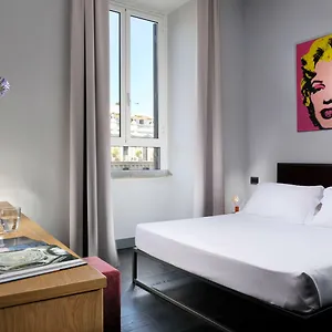 suite-art-navona.it-romehotels.com/